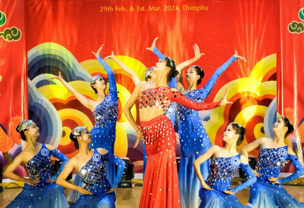 图片7：傣族舞《年年有余》_副本.png